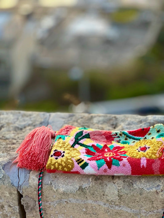 Flower Embroidered Tapestry Clutch Bag
