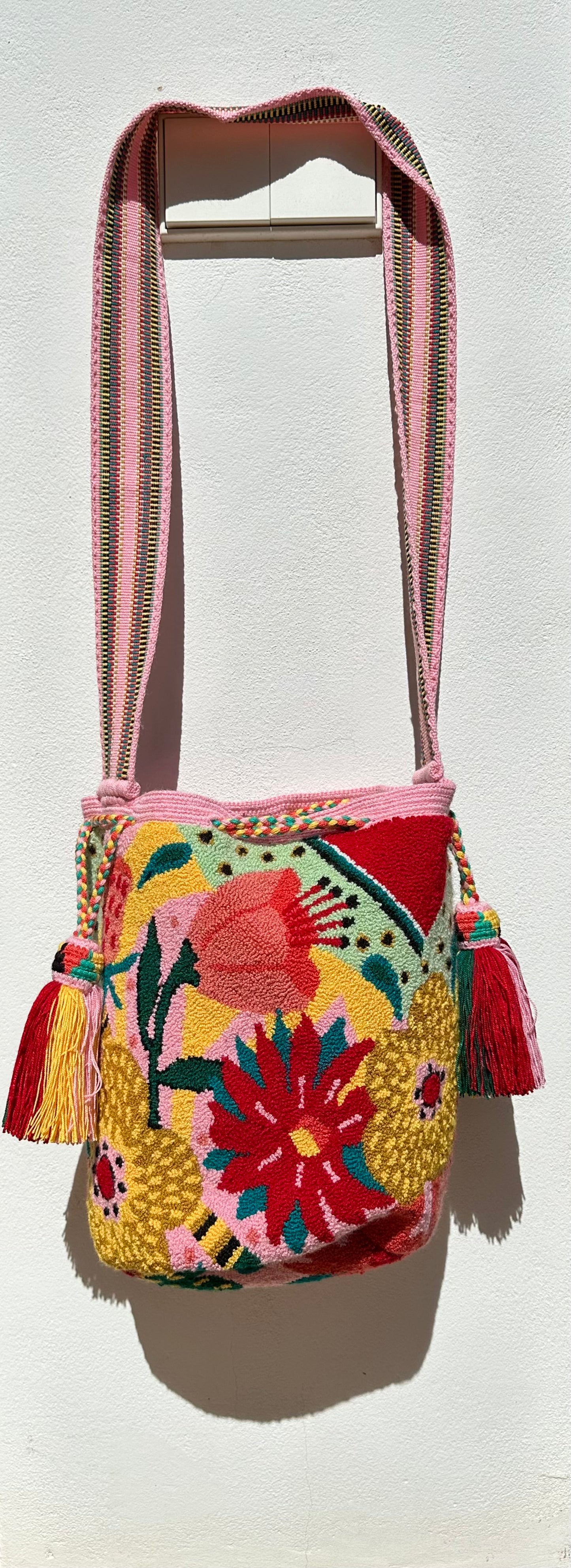 Flower Embroidered Tapestry Handbag