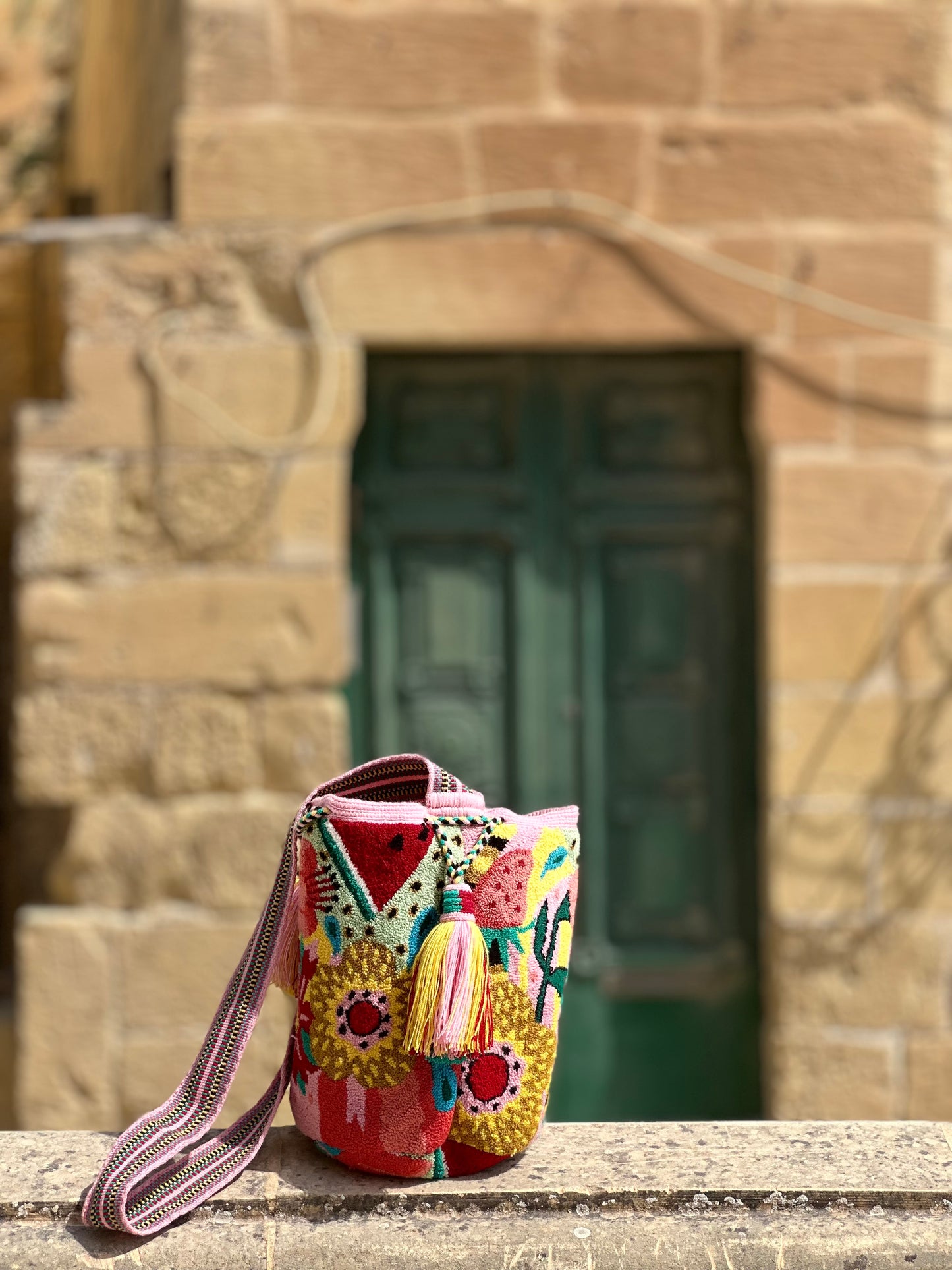 Flower Embroidered Tapestry Handbag